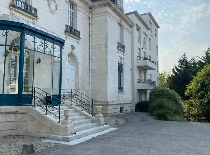 Studio quartier prisé de la Genette